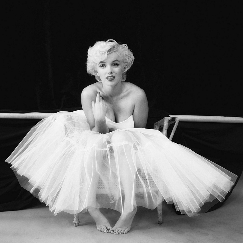 The-Ballerina-Sitting-1954.jpg